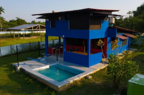 Guacamayo Azul, Iquitos